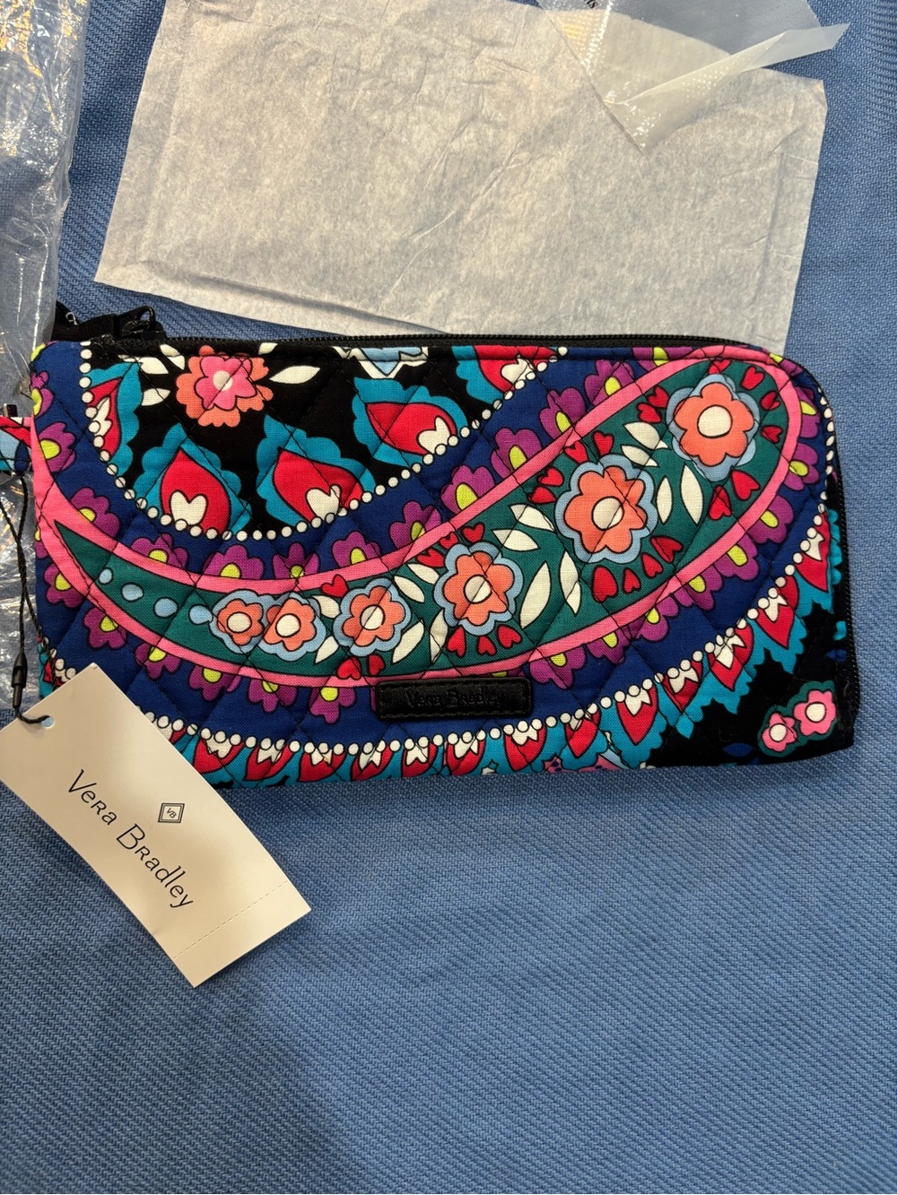 Vera Bradley Black Quilted Zip Tech RFID protection wallet Floral Paisle